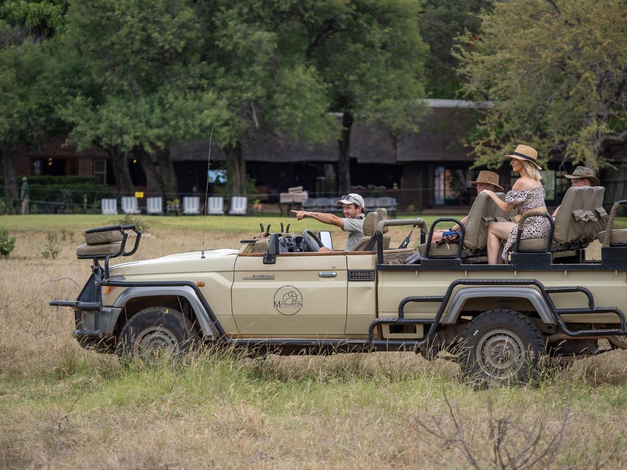 Mohlabetsi Safari *
