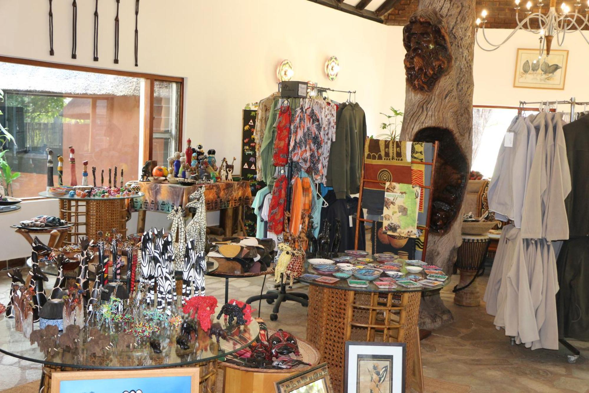 Lodge Mohlabetsi Safari *