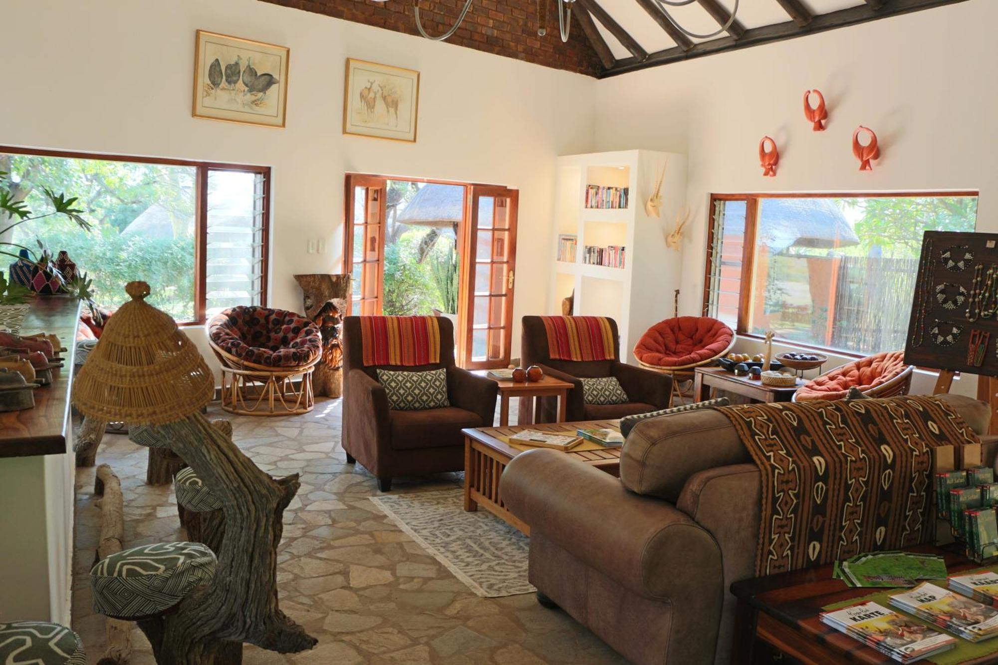 Lodge Mohlabetsi Safari