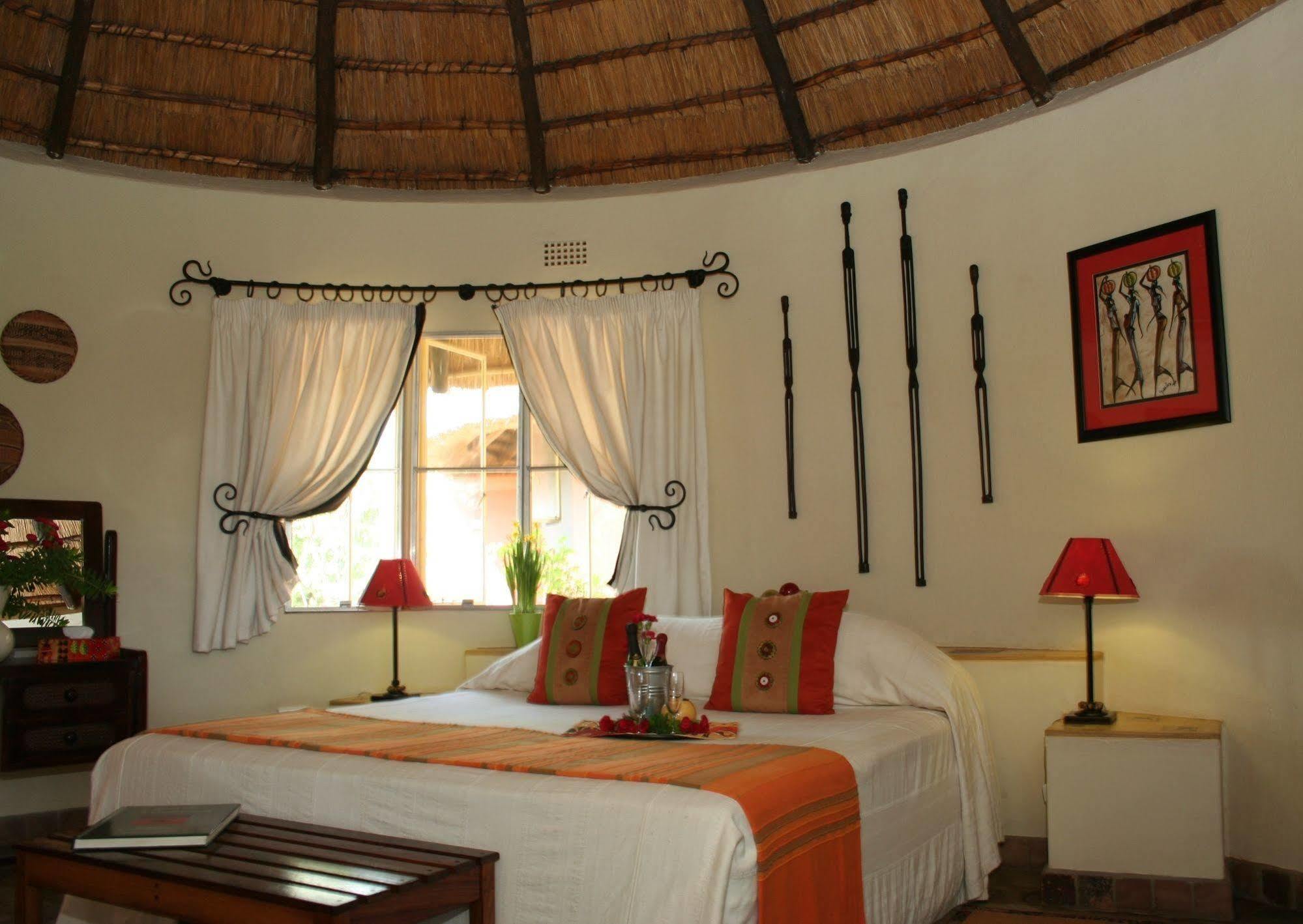 Mohlabetsi Safari Lodge *