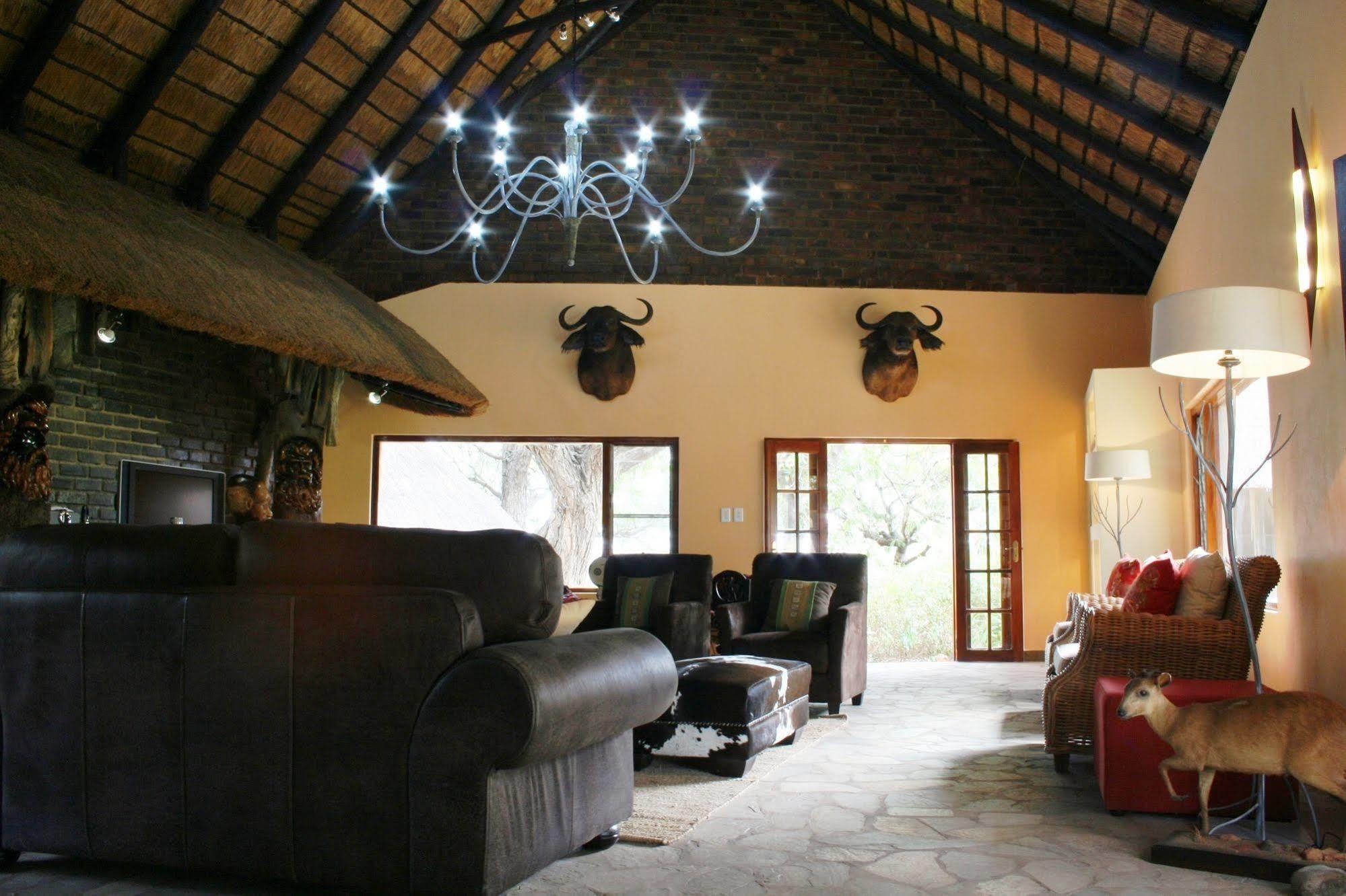 Lodge Mohlabetsi Safari