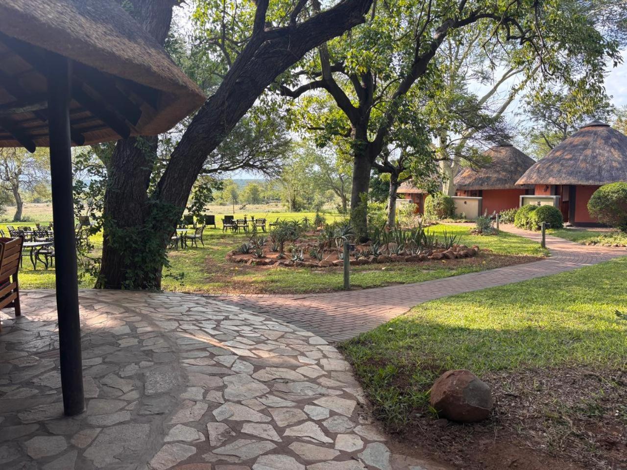 Mohlabetsi Safari