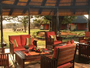 Mohlabetsi Safari Lodge *