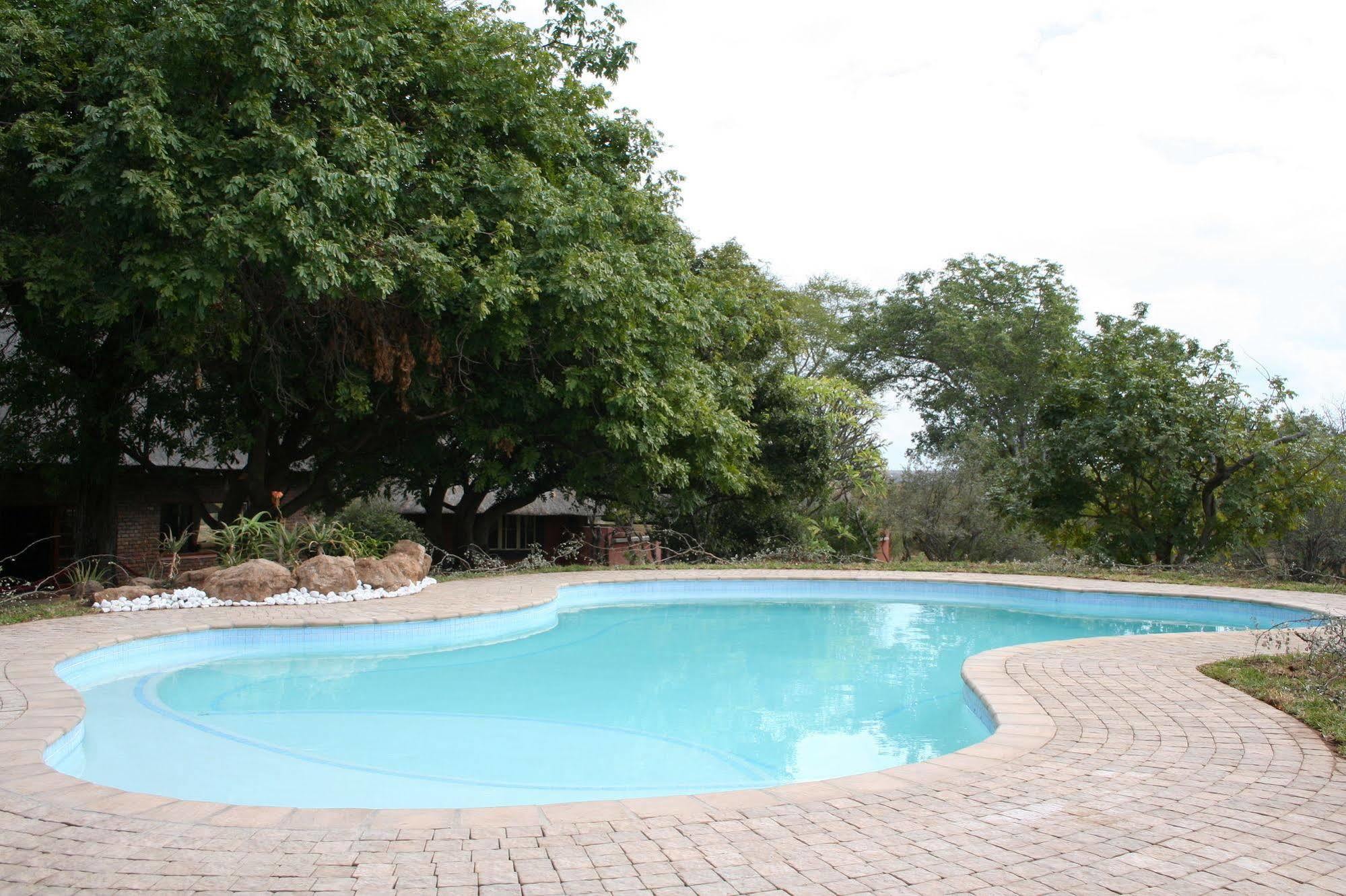 Lodge Mohlabetsi Safari