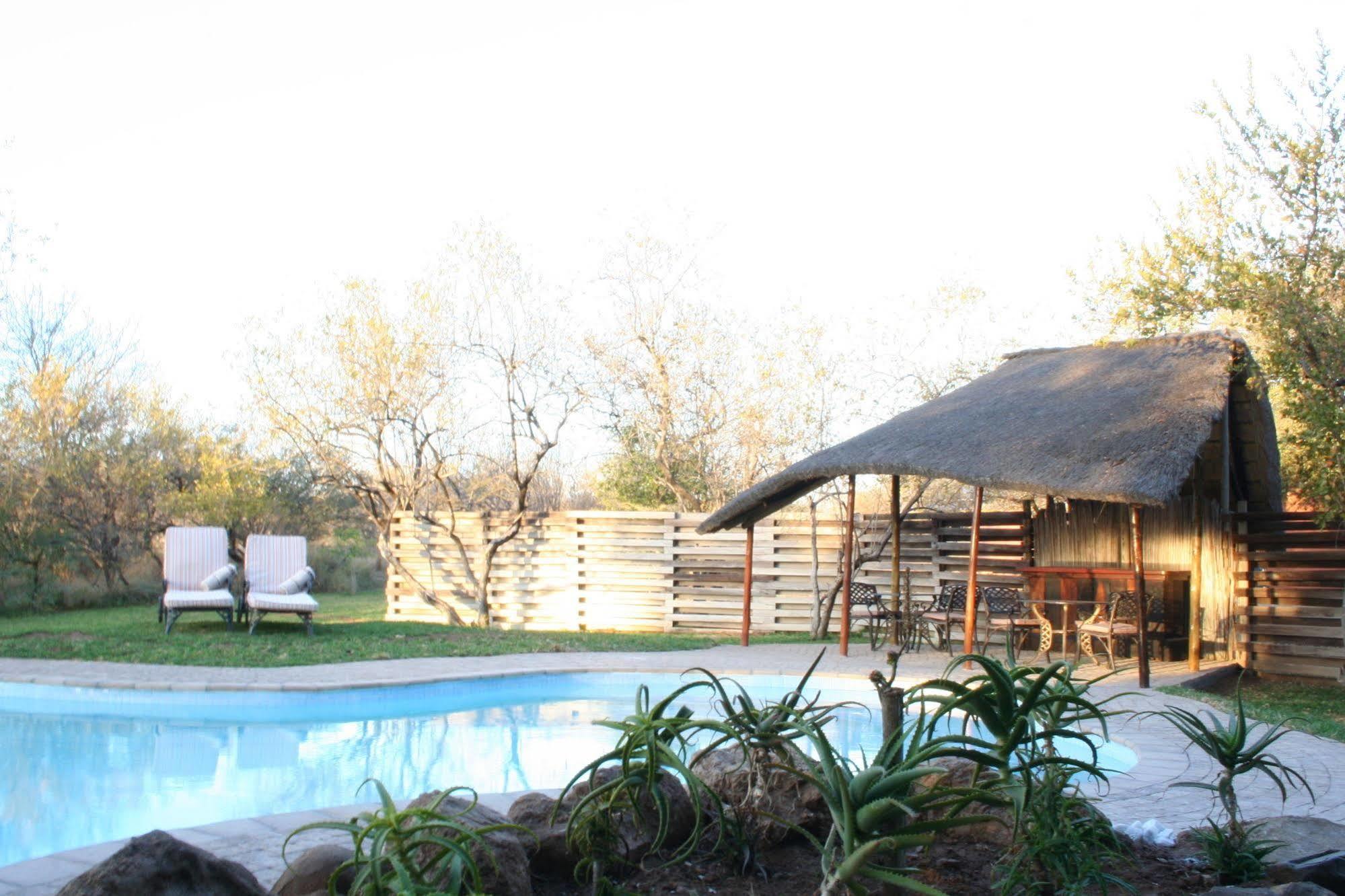 Lodge Mohlabetsi Safari